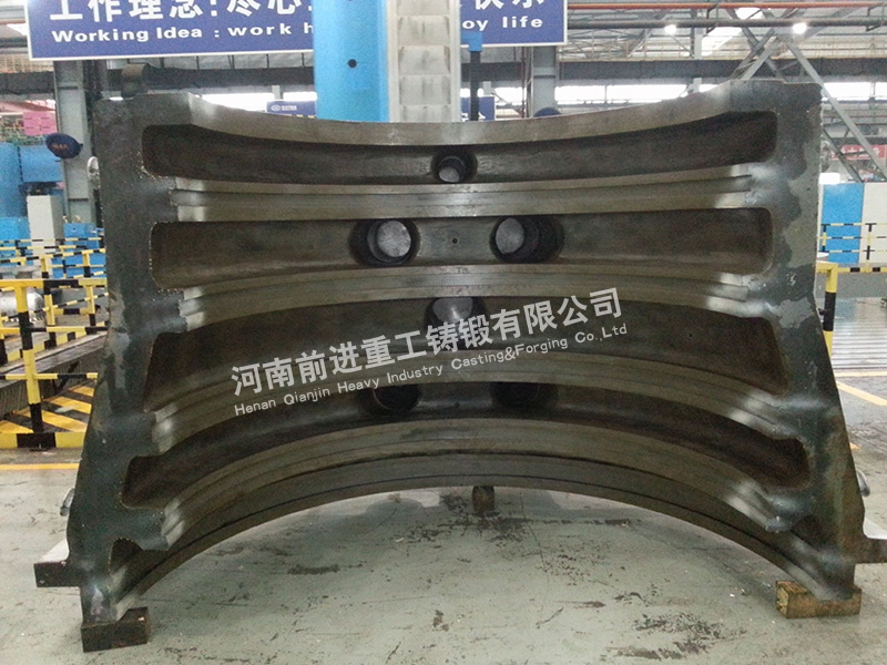 汽輪機缸體正面
